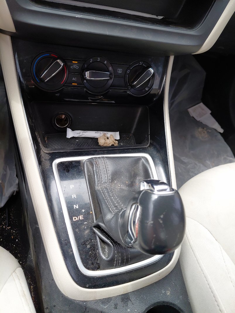 إم جي 5  2023 image