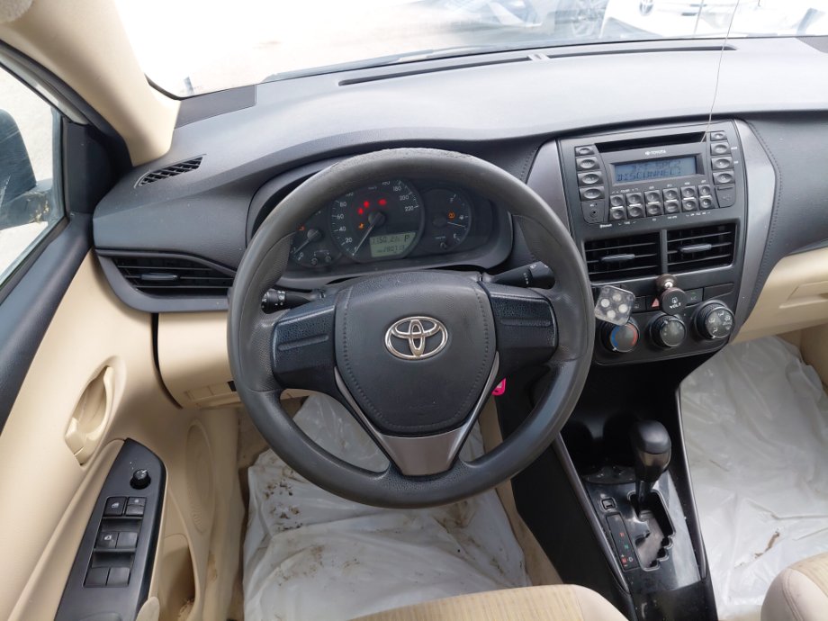 Toyota Yaris Y FLT 2021 image