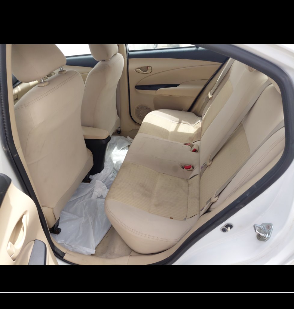 Toyota Yaris Y FLT 2021 image