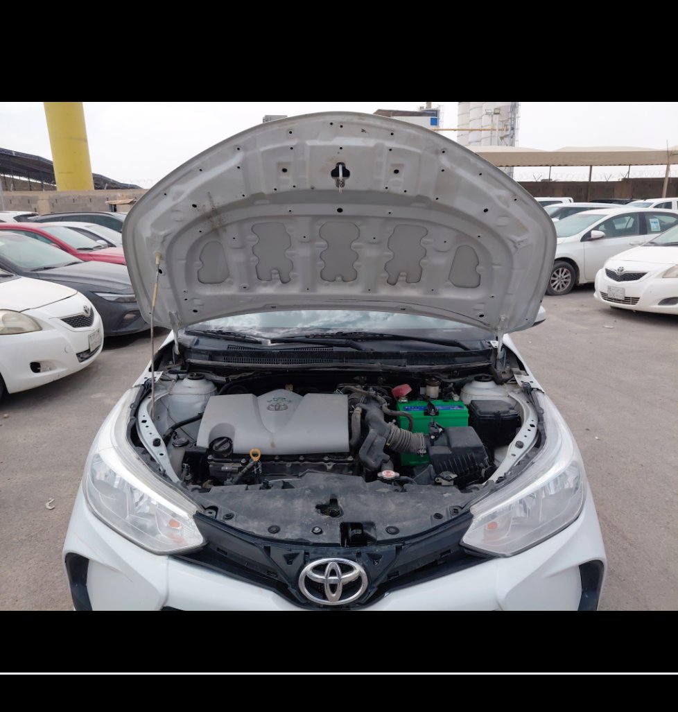 Toyota Yaris Y FLT 2021 image