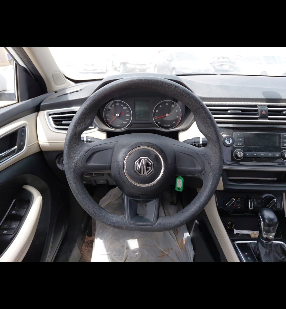 إم جي 5  2023 image