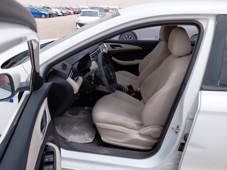 إم جي 5  2023 image