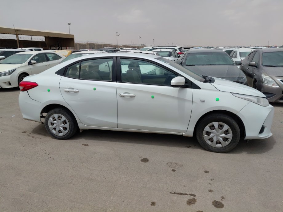 Toyota Yaris Y FLT 2021 image