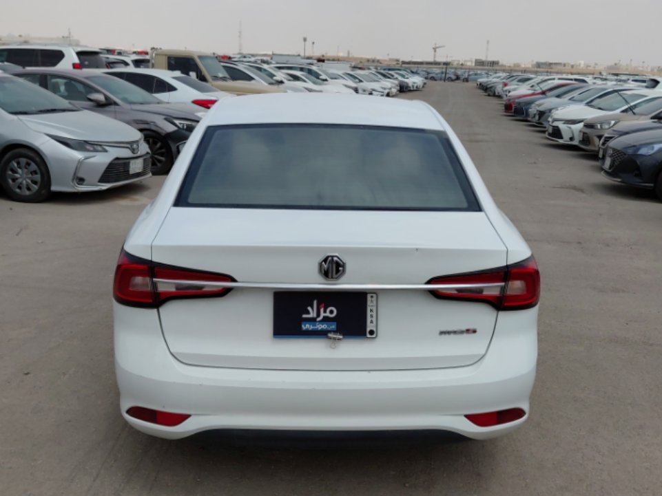 إم جي 5  2023 image