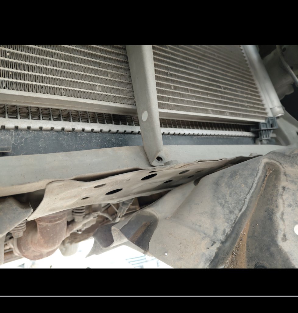 Toyota Yaris Y FLT 2021 image