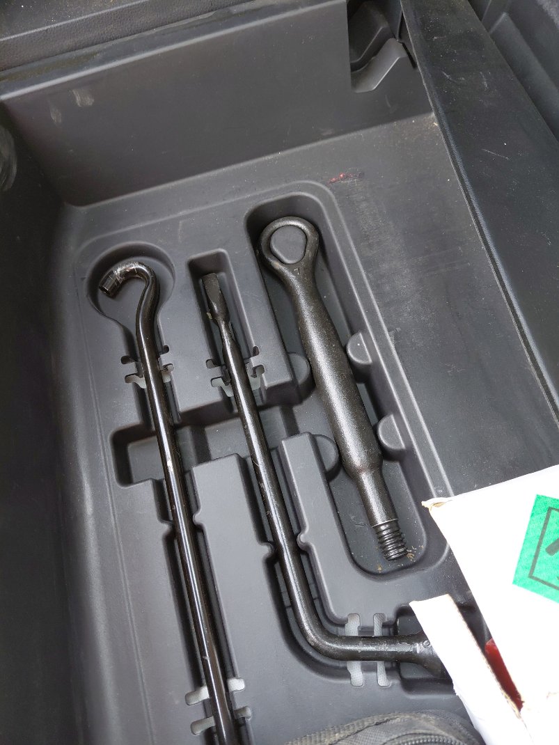 Toyota Highlander LTD HEV - SPORT 2023 image