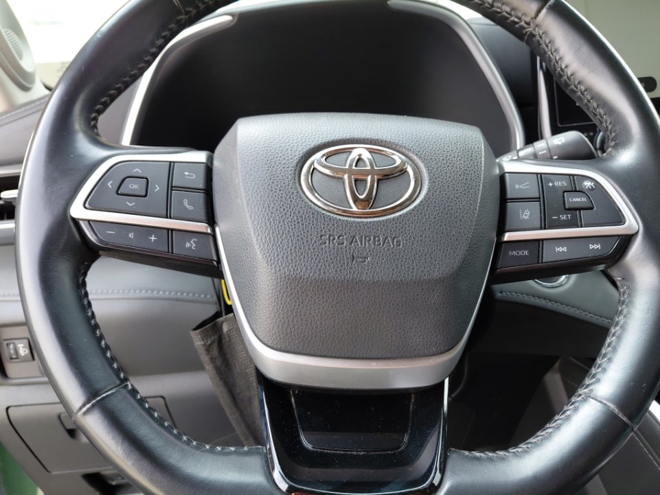 Toyota Highlander LTD HEV - SPORT 2023 image