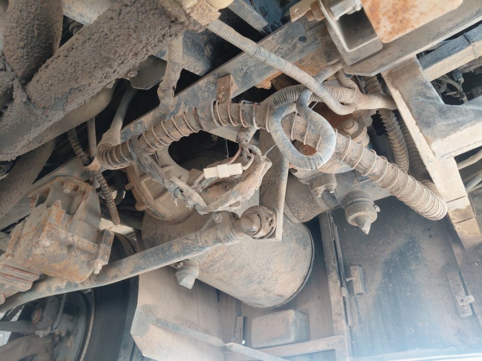 Ashok Leyland Falcon  2020 image