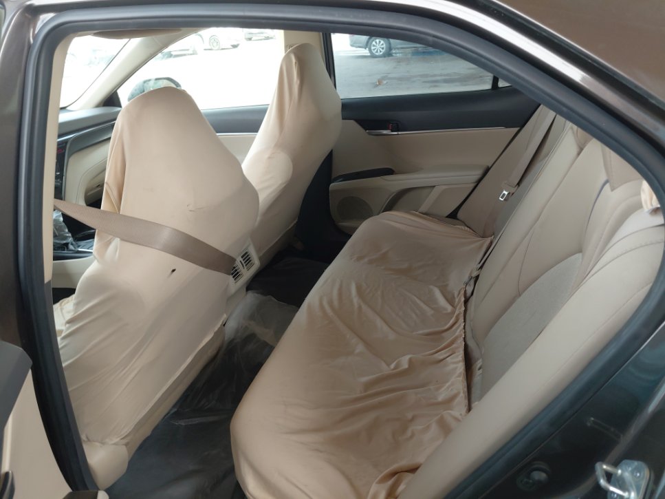 Toyota Camry GLE 2024 image