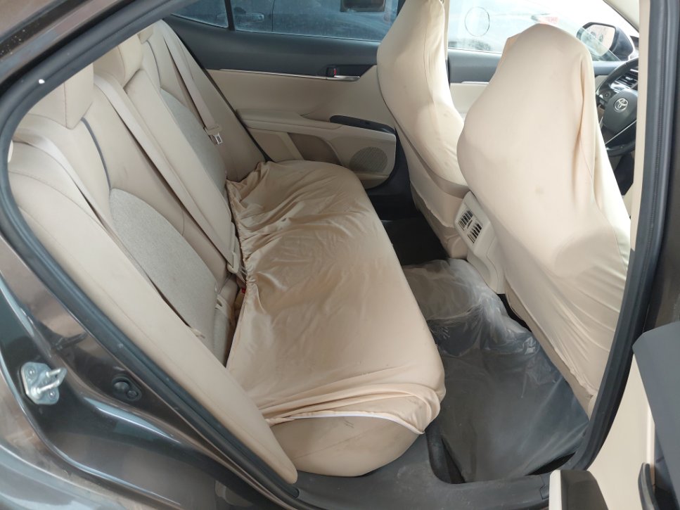 Toyota Camry GLE 2024 image