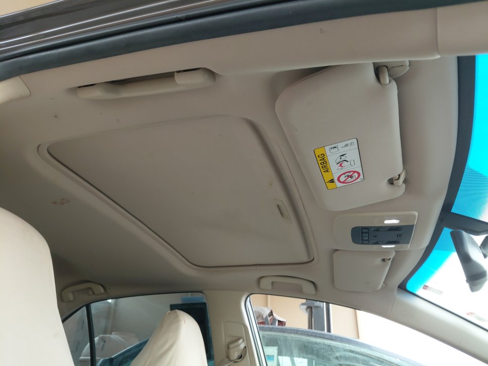 Toyota Camry GLE 2024 image