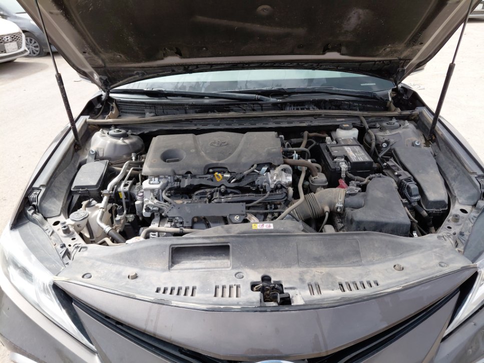 Toyota Camry GLE 2024 image