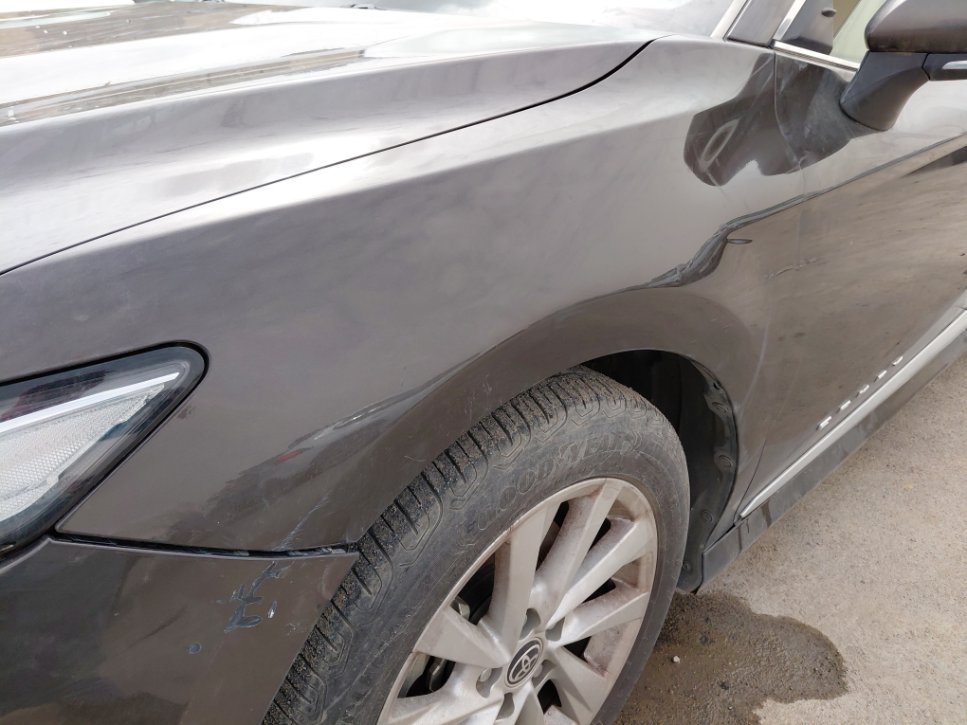 Toyota Camry GLE 2024 image