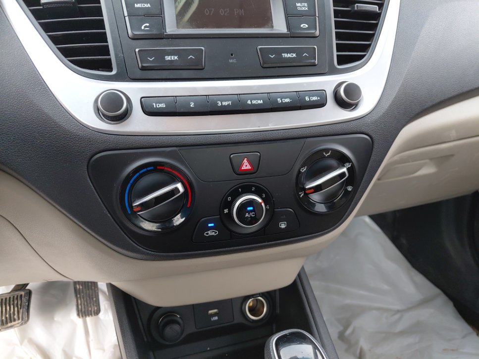 Hyundai Accent سمارت - رياضية  2023 image