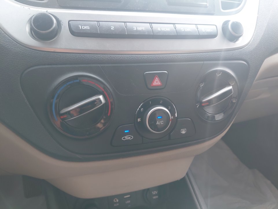 هيونداي أكسنت GL 2020 image