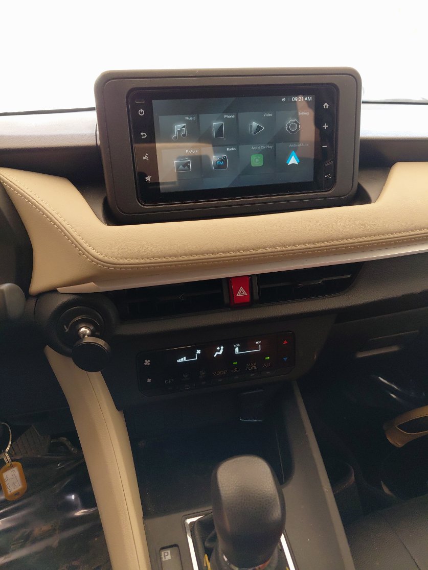 تويوتا يارس Y 2024 image