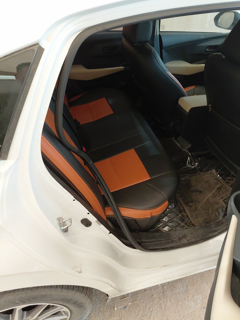 تويوتا يارس Y 2024 image