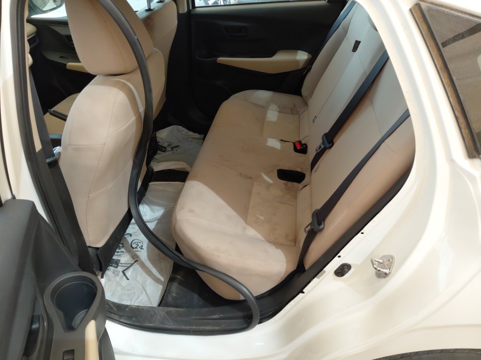 تويوتا يارس Y 2023 image