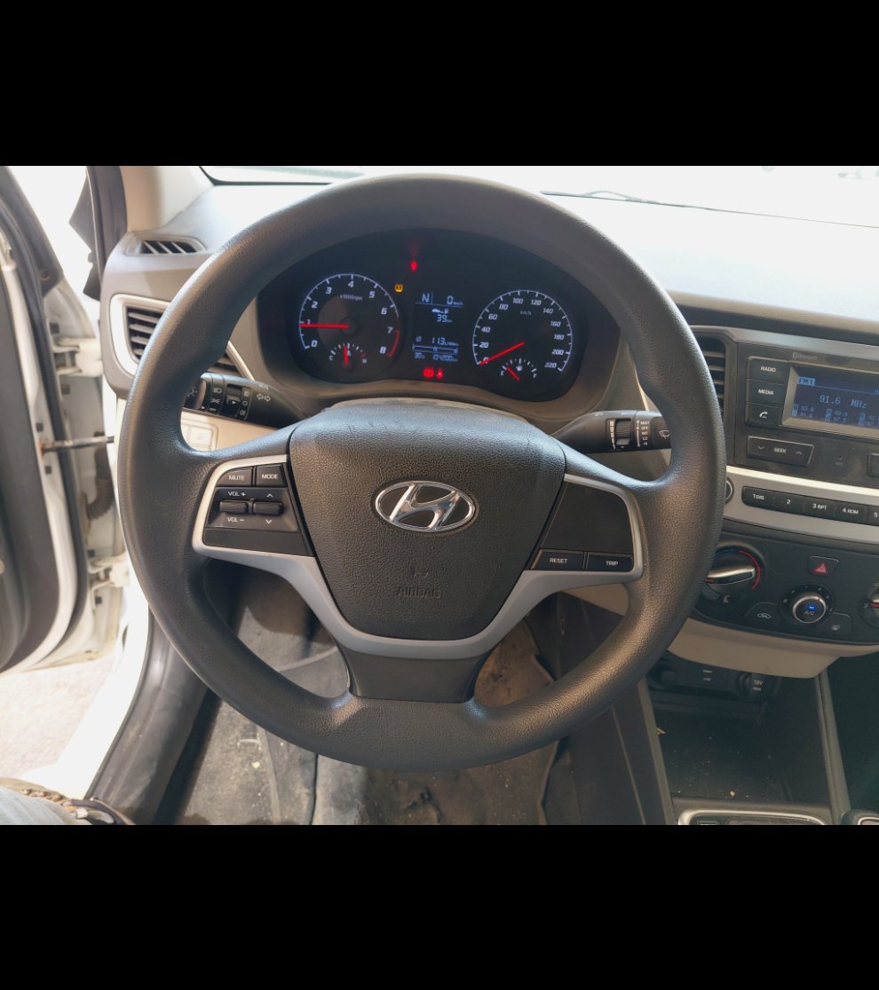 Hyundai Accent GL 2023 image