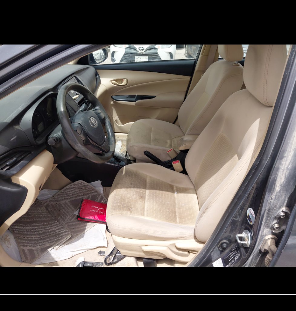 Toyota Yaris Y FLT  2021 image