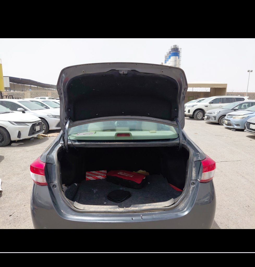 Toyota Yaris Y FLT  2021 image