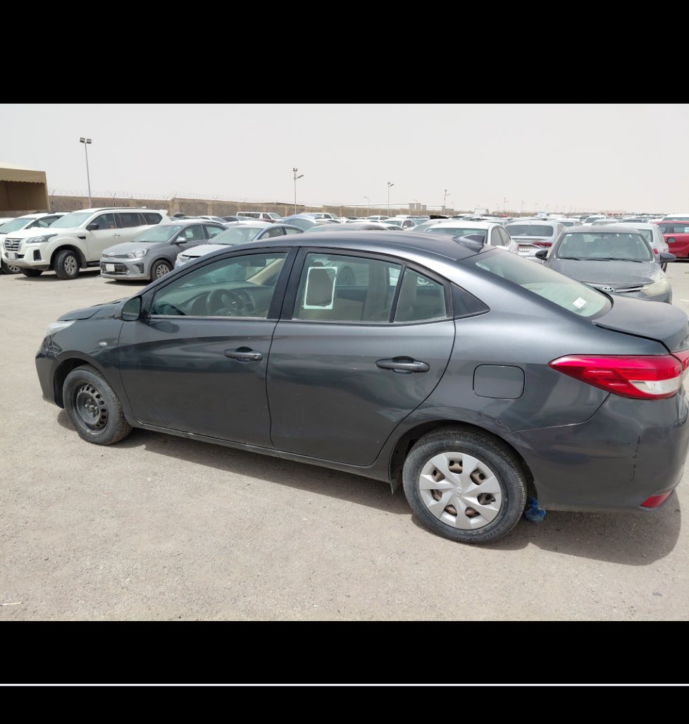 Toyota Yaris Y FLT  2021 image