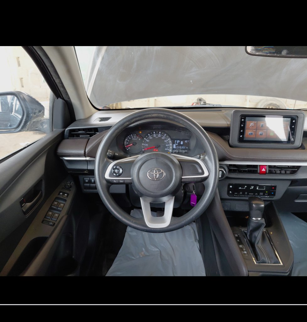 تويوتا يارس Y 2024 image