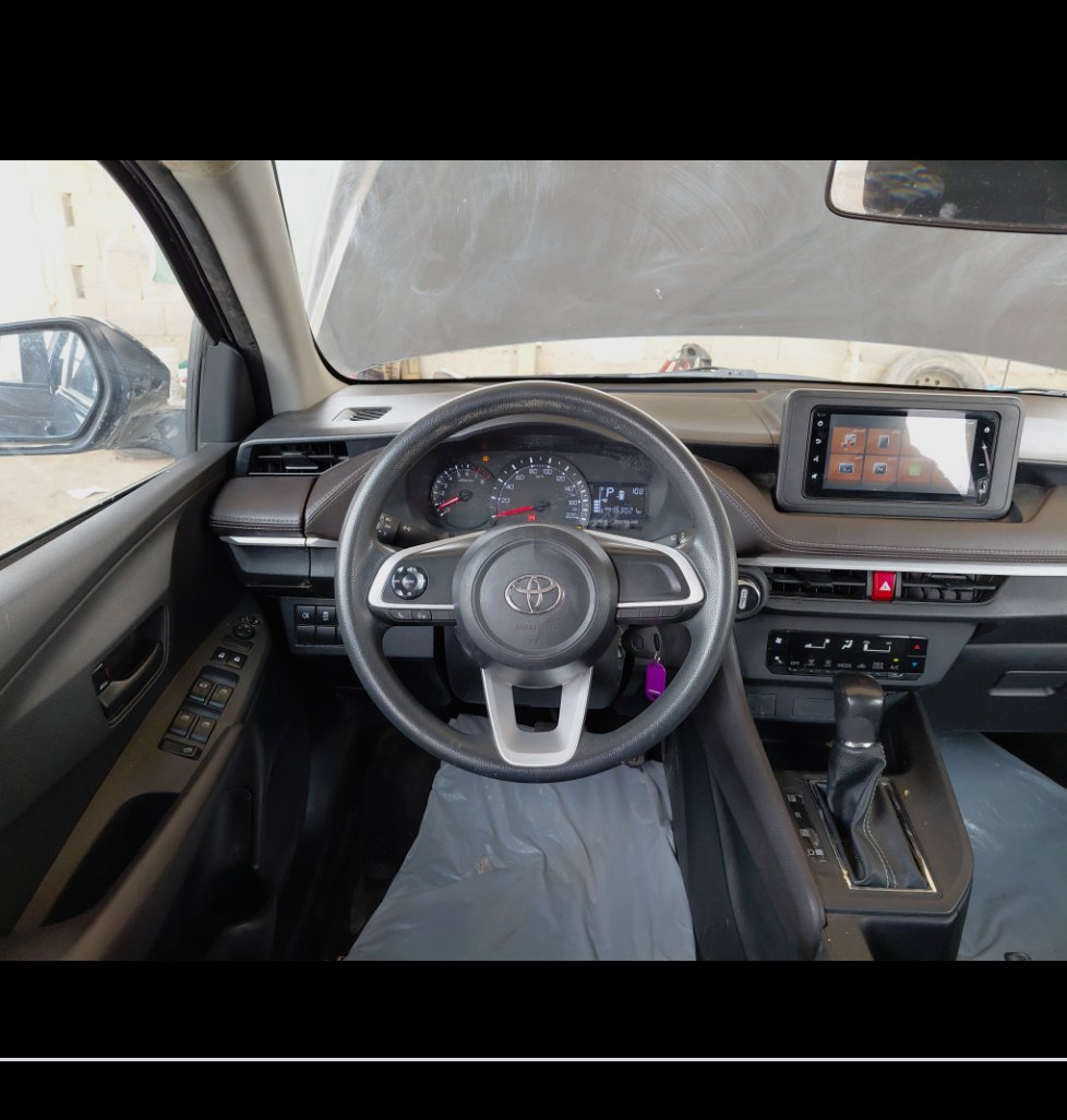 تويوتا يارس Y 2024 image