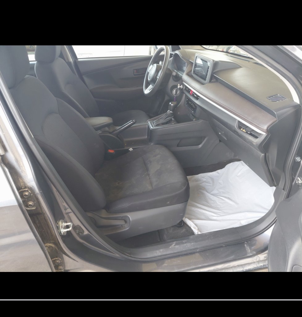 تويوتا يارس Y 2024 image