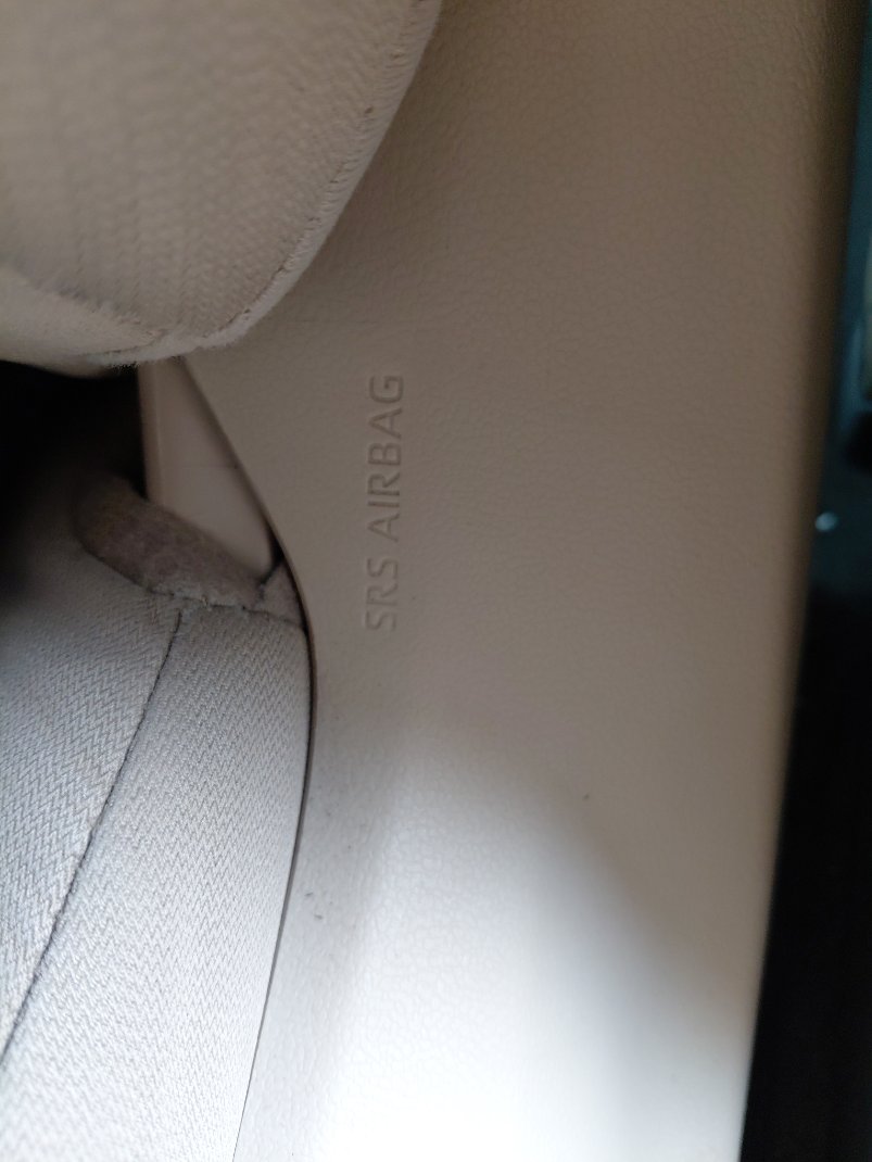 Toyota Camry GLE 2020 image
