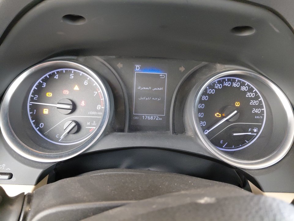 Toyota Camry GLE 2020 image