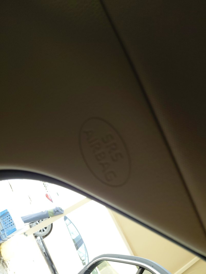 Toyota Camry GLE 2020 image