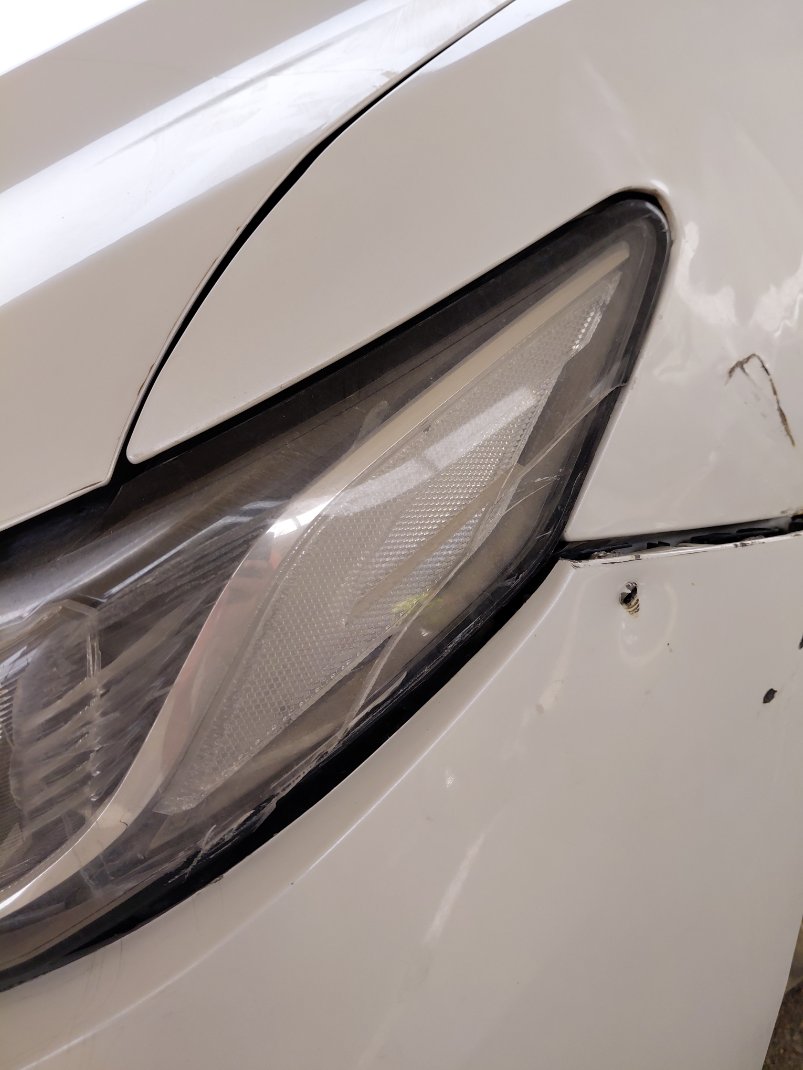 Toyota Camry GLE 2020 image