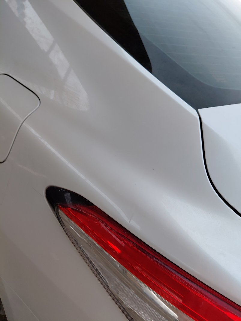 Toyota Camry GLE 2020 image