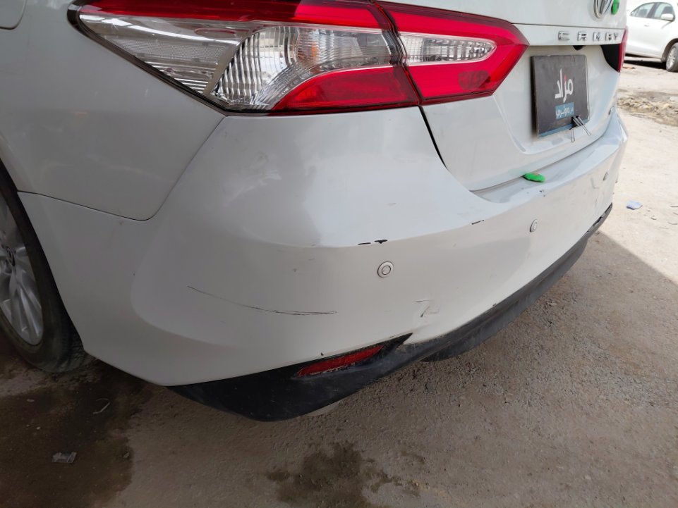 Toyota Camry GLE 2020 image