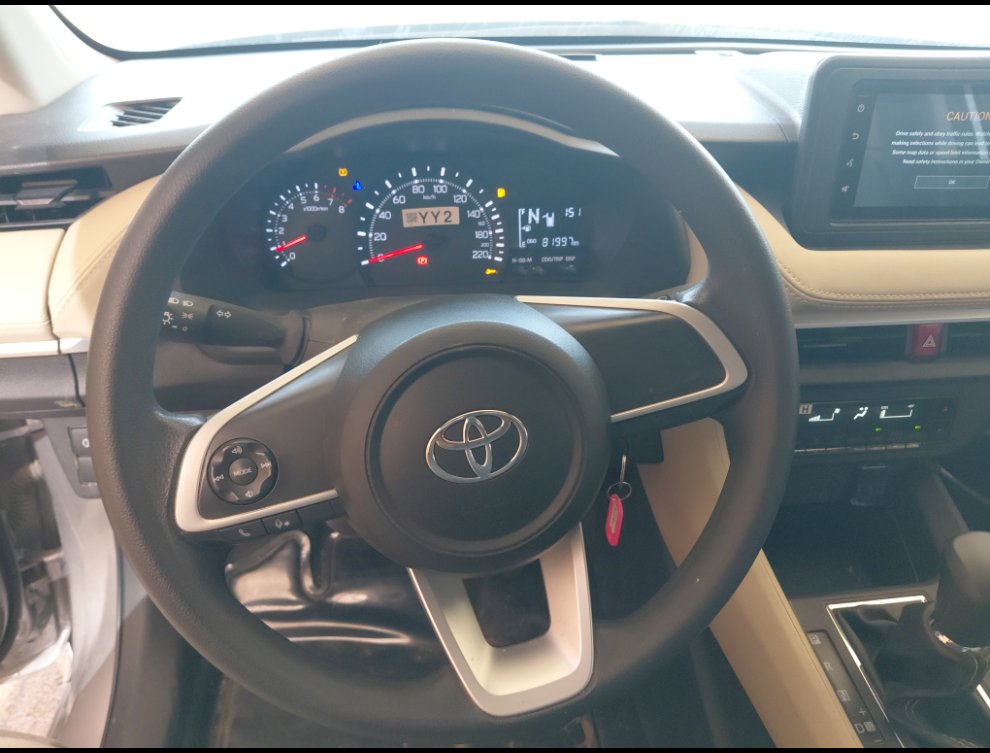 تويوتا يارس Y 2024 image