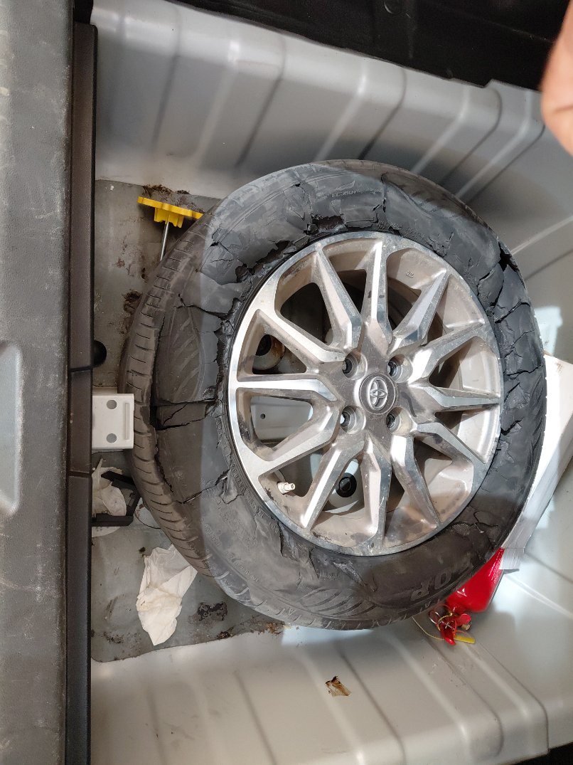 تويوتا يارس Y 2023 image