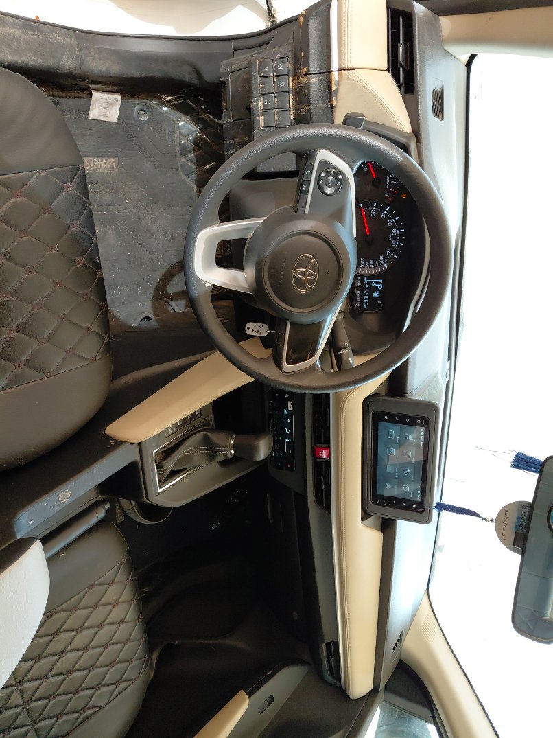 تويوتا يارس Y 2023 image