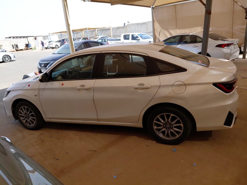 تويوتا يارس Y 2023 image