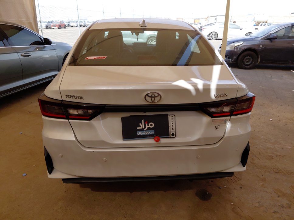 تويوتا يارس Y 2023 image