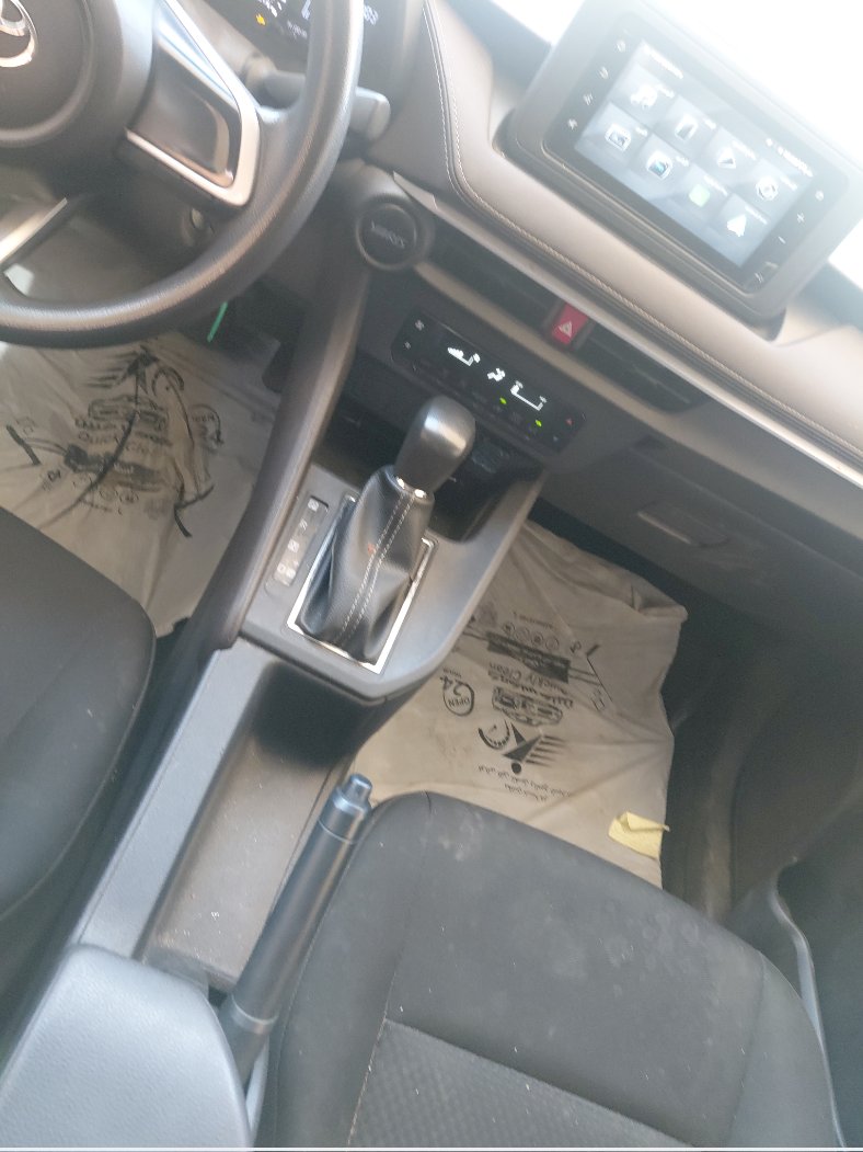 تويوتا يارس Y 2024 image