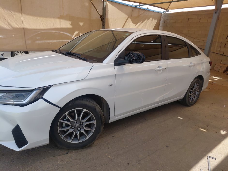 تويوتا يارس Y 2024 image