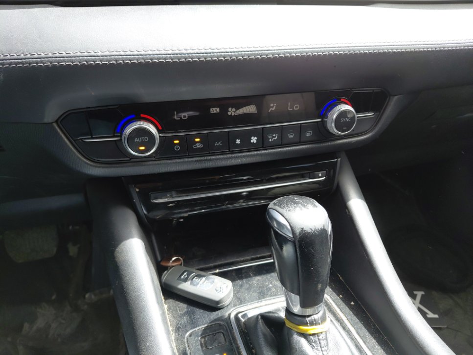 مازدا 6 ZOOM 2020 image