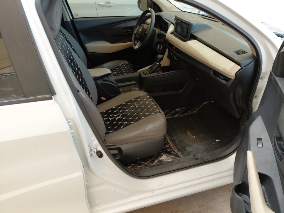 تويوتا يارس Y 2024 image