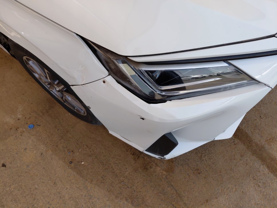 تويوتا يارس Y 2024 image