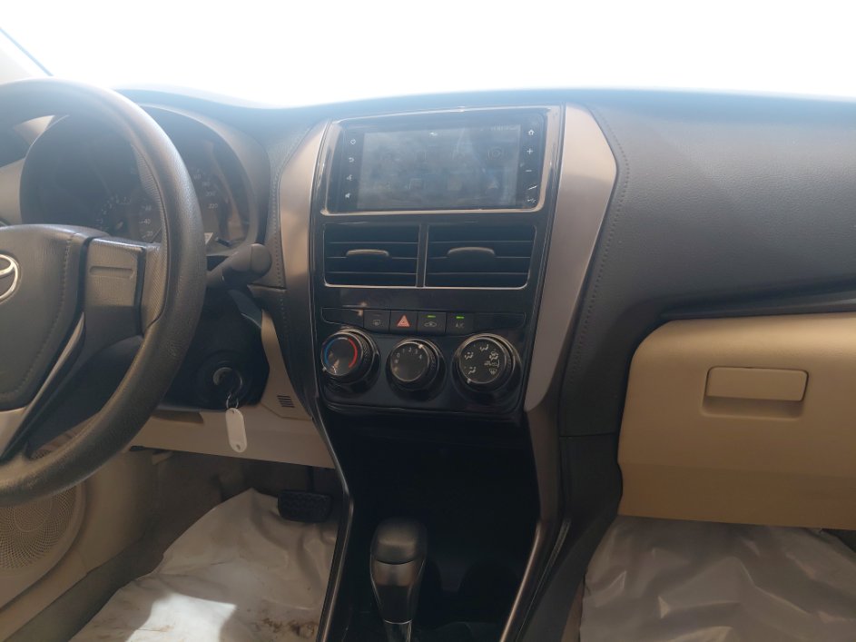 Toyota Yaris Y FLT 2022 image