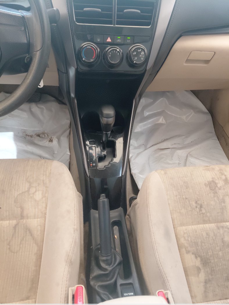 Toyota Yaris Y FLT 2022 image