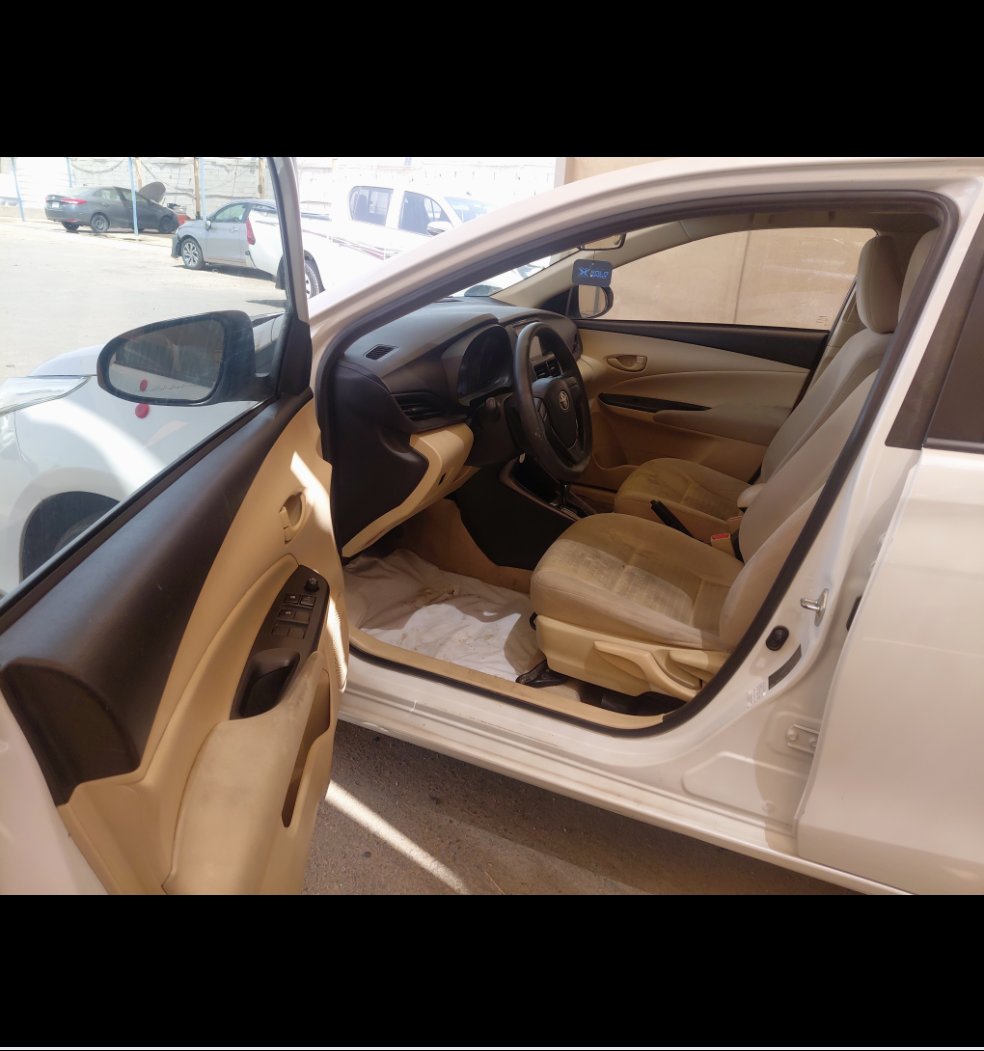Toyota Yaris Y FLT 2022 image