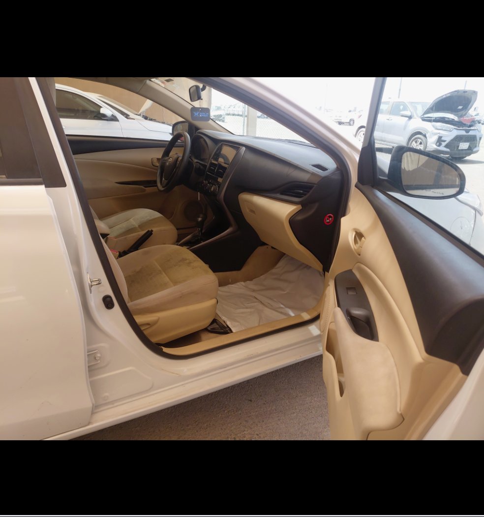 Toyota Yaris Y FLT 2022 image