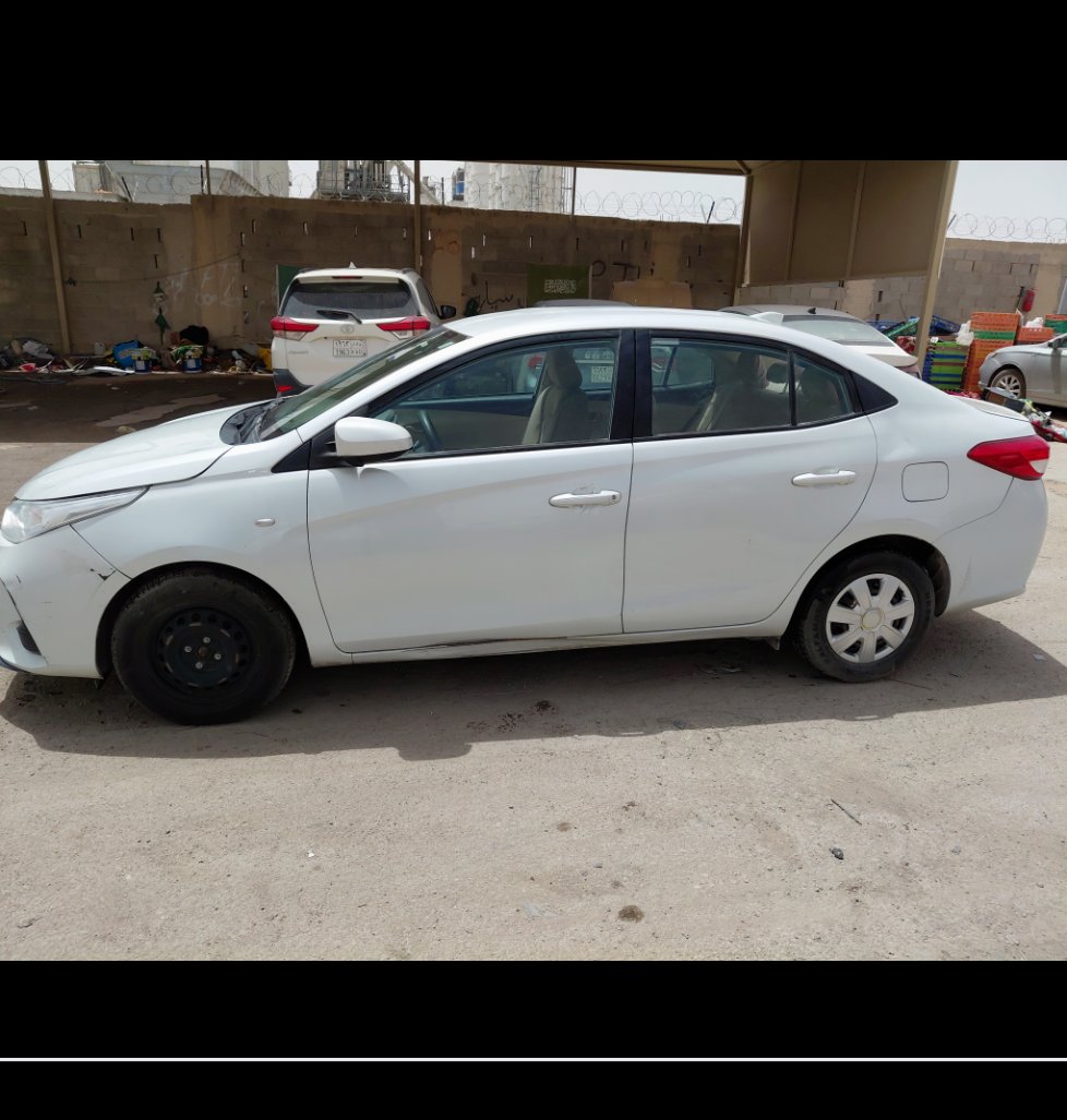 Toyota Yaris Y 2021 image